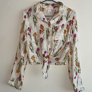 Streetwear Society Floral Blouse, Cropped Size M